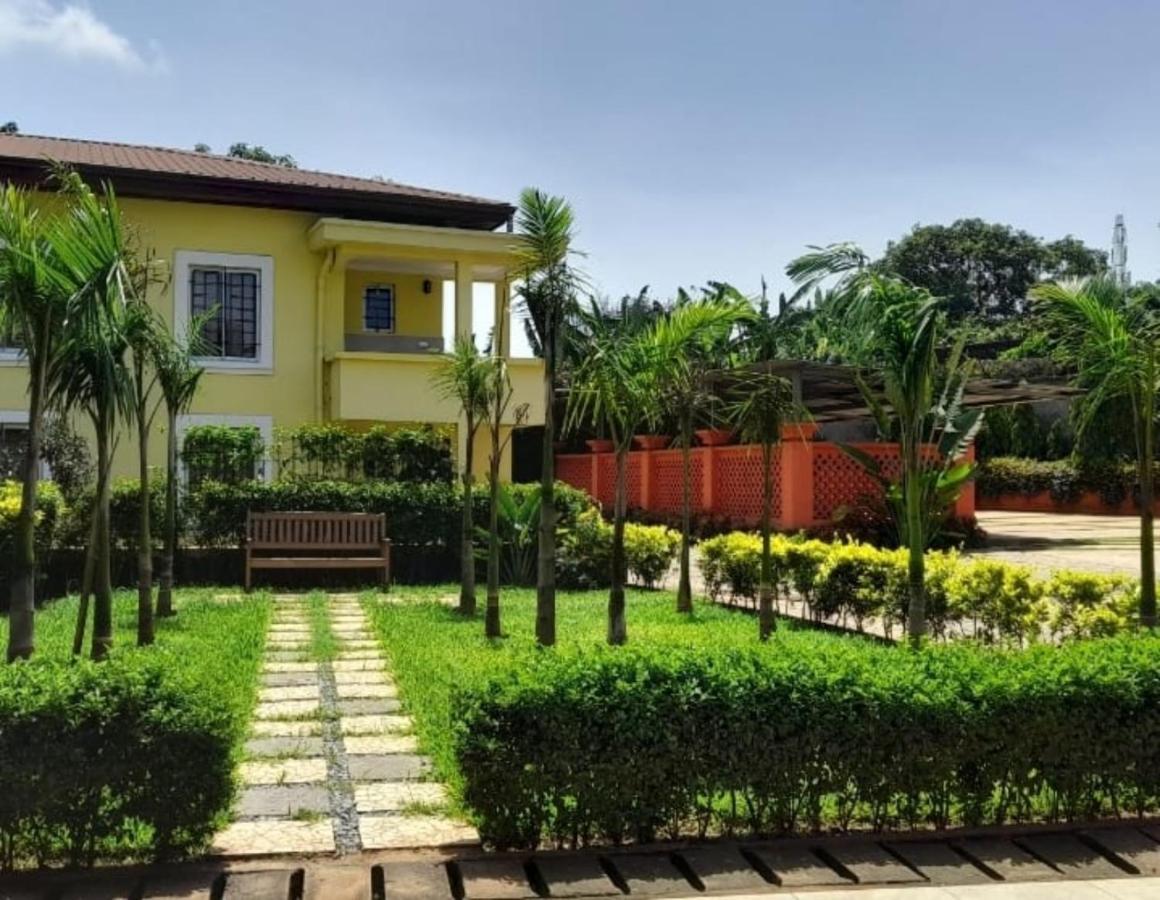 Riad Prince Louis Yaounde Exterior photo