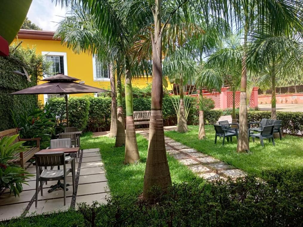 Riad Prince Louis Yaounde Exterior photo