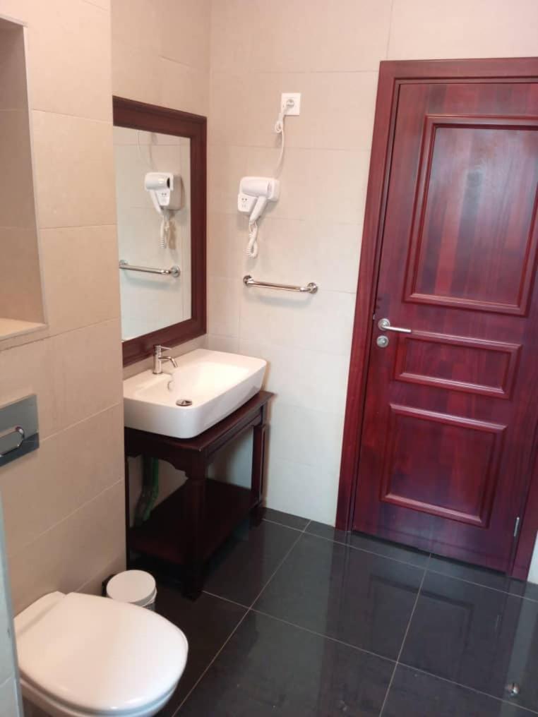 Riad Prince Louis Yaounde Exterior photo